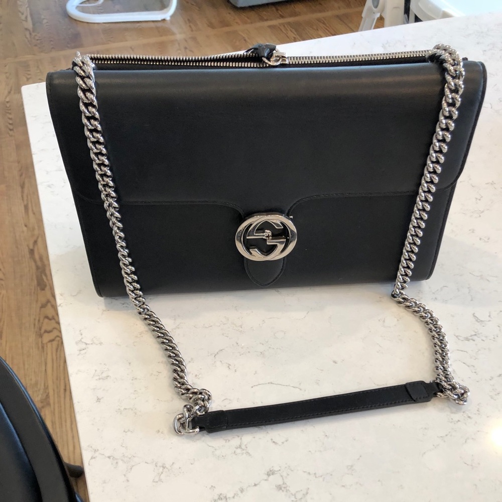 Gucci authentic shoulder bag